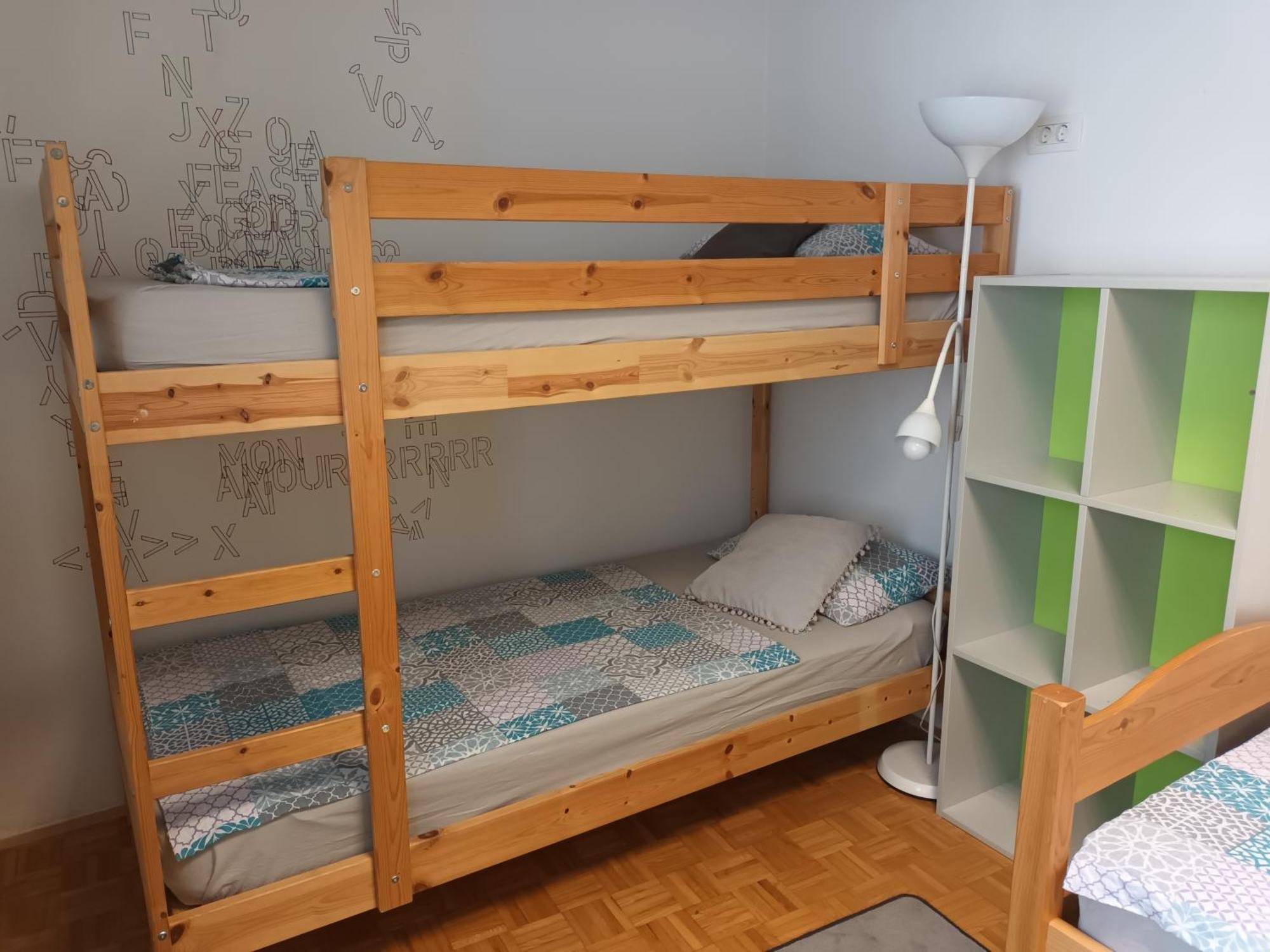 Viksi Hostel Любляна Екстериор снимка